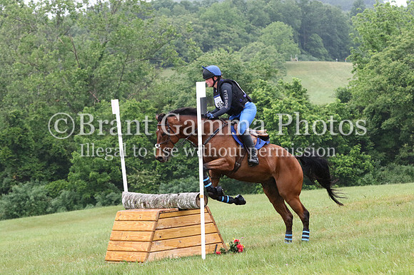 VS1R9614
