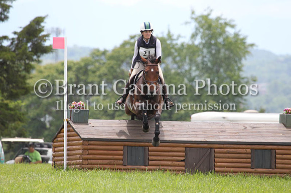VS8B2561