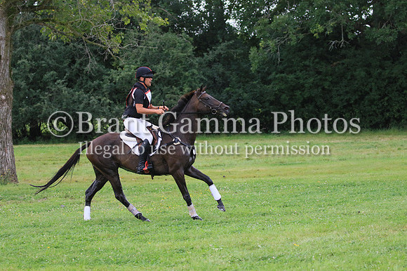 GV4B1064