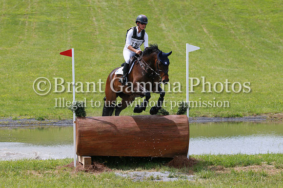 VS5B3036