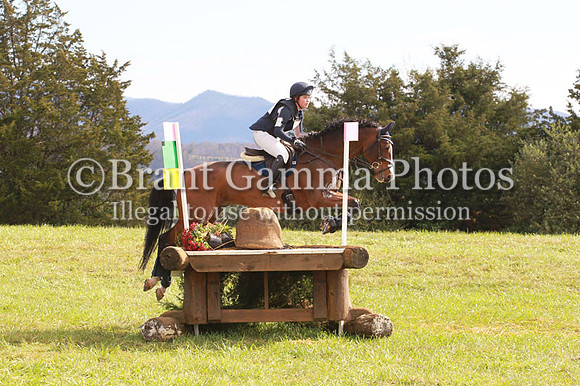 VF0B4194