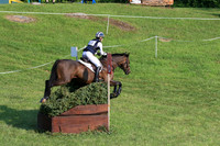 MB4B3351
